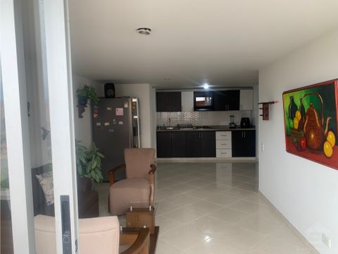 vendo apartamento de 83 m2 piso 13 cerca a mayorca en sabaneta