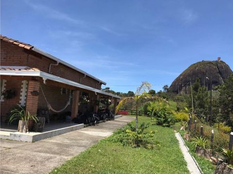 vendo casa campestre clasica amplia y con embalse