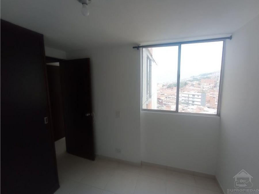 vendo apartamento 41 m2 piso 24 en villa barcelona con buena vista