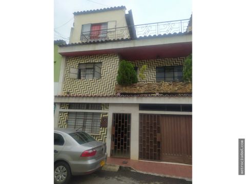 se vende casa comercial