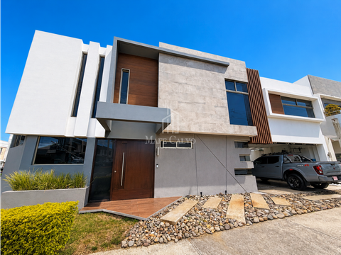 alquiler de casa en condominio terralta