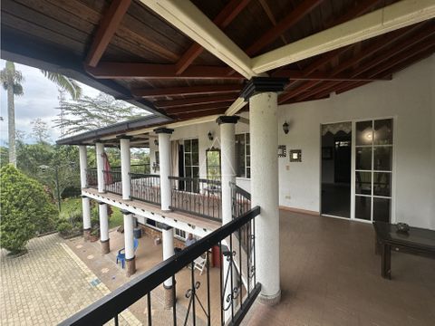 se vende chalet condominio campestre via al eden armenia