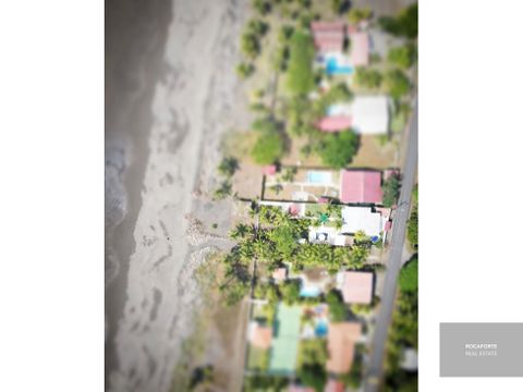 se vende casa frente al mar playa tivives