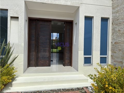 arriendo amplia casa 2pisos cajica