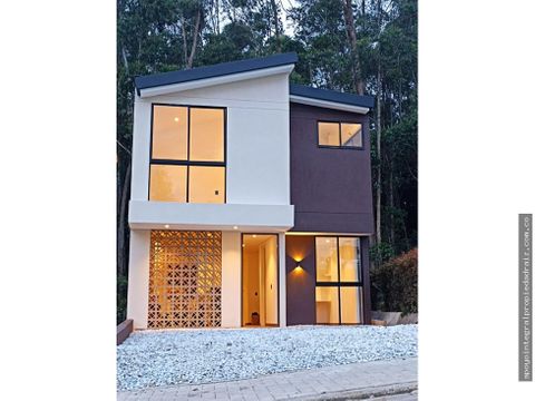 vencambio casa nueva sector vereda galicia rionegro