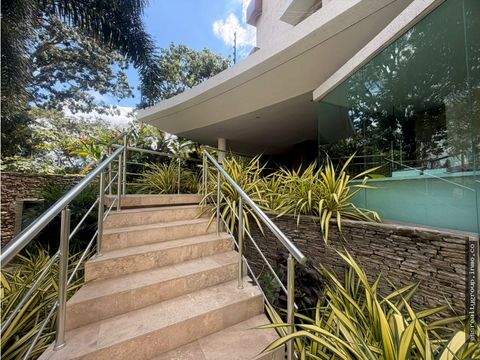 lujo y seguridad apartamento en urb el bosque