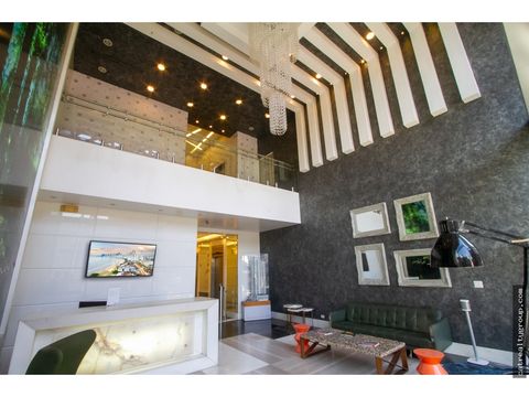 calle 50 habitats plaza oficina 2240 132m2