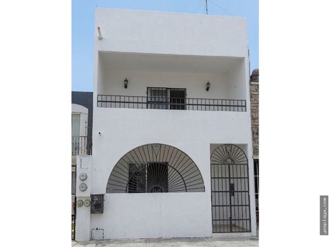 casa de 2 pisos en venta mision del carmen