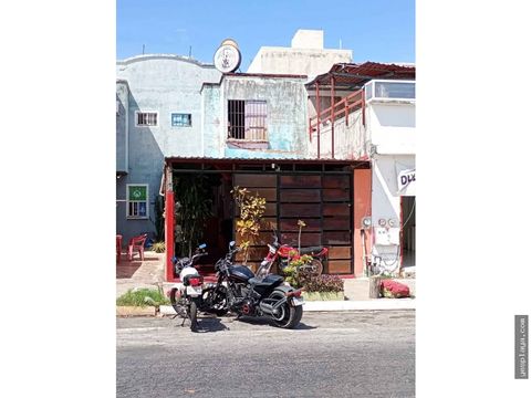 casa uso comercial en galaxia del carmen 1