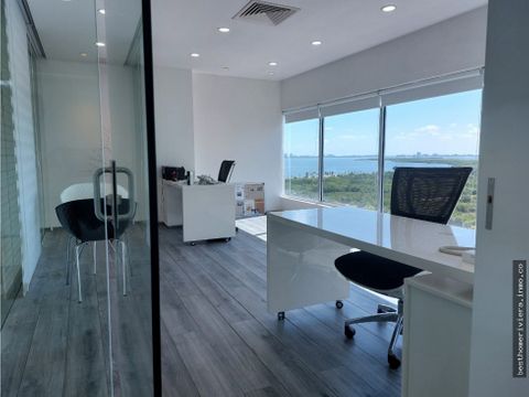 oficina en venta en corporativo con vista al mar