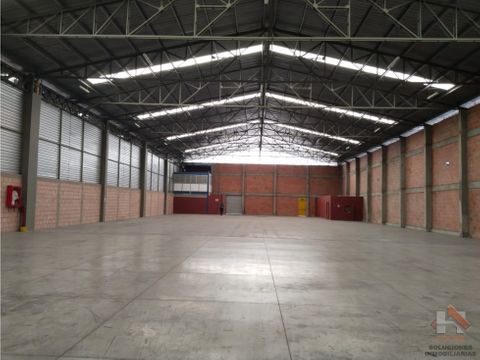 bodega de 975m2 madrid parque industrial