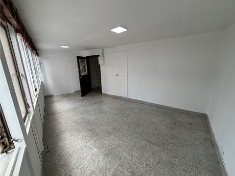 arriendo oficina en el centro parque berrio