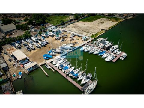 lote para una marina frente a escuela naval cartagena