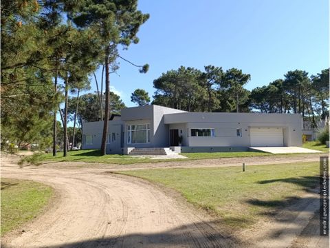 casa en alamos pinamar a estrenar con pileta temporada 2025