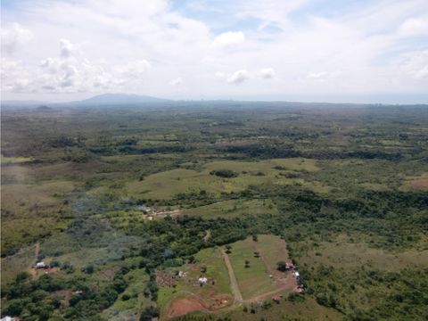 terreno en san carlos entre la carretera panamericana y el valle