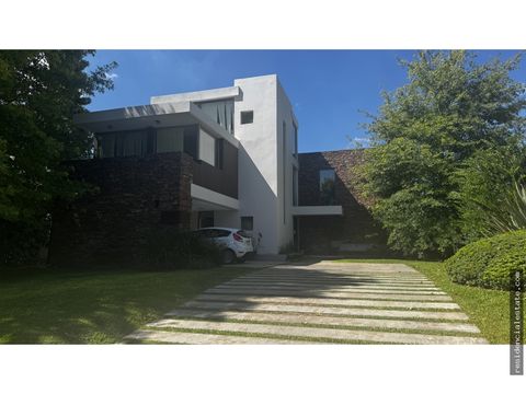 venta de casa en barrio privado las lomas haras santa maria escobar