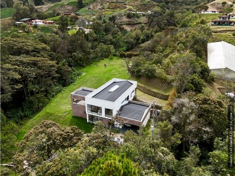 venta de casa campestre en el alto de palmas 4550 mts envigado