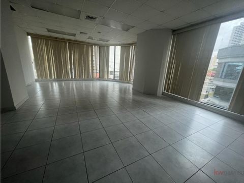 se vende oficina en ph plaza comercial san fernando via espana