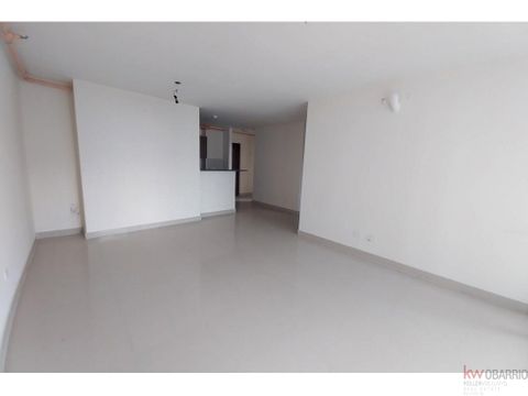 se vende apartamento en carrasquilla panama