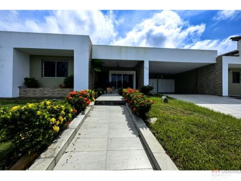 venta de casa con apartamento anexo en betania panama rb