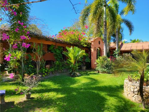 se vende casa con plantacion en nueva gorgona chame