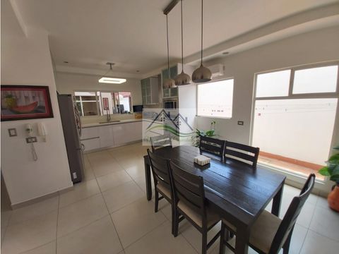venta de hermosa casa independiente de 2 plantas