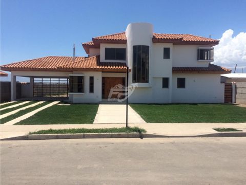 venta casa aislada 4d 3b en condominio rinconada de los andes