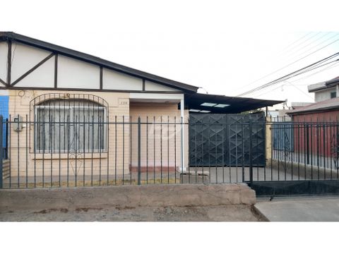 arriendo casa 2d 1b con estacionamiento en san felipe