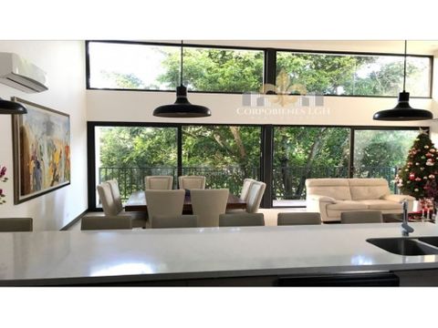 se alquila casa contemporanea en escazu