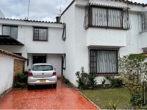 amplia casa en venta en pontevedra