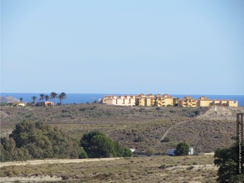 finca 1ha con frutales y vistas al mar