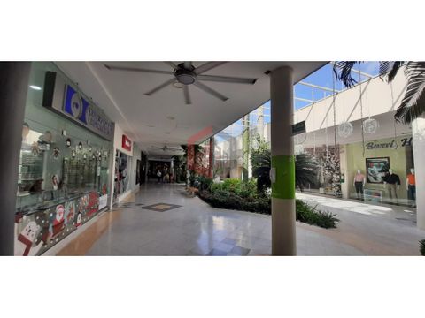 local rentando en venta en el centro comercial alamedas del sinu