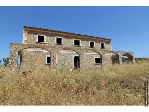 finca en sant joan con estructura de 500m2 sin terminar