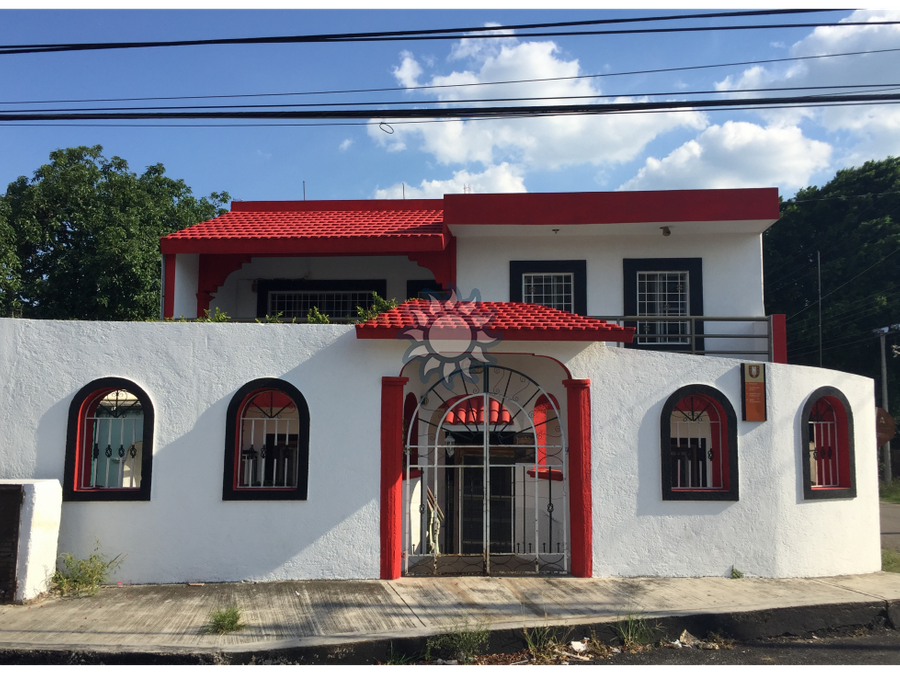 Casa en venta y renta cerca del convento de Sisal - $2,500,000 MXN