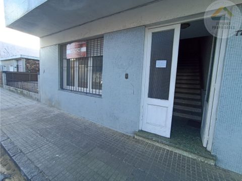 se vende apartamerto 1 dorm amplio centro de maldonado