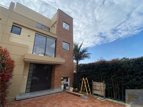 vendo hermosa casa para estrenar