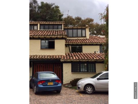 vendo casa colonial en santacoloma bogota