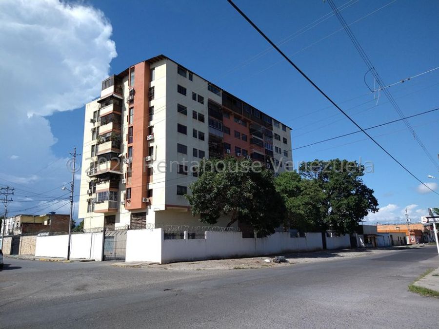 se vende apartamento en barquisimeto rah 22 2036 04149577047