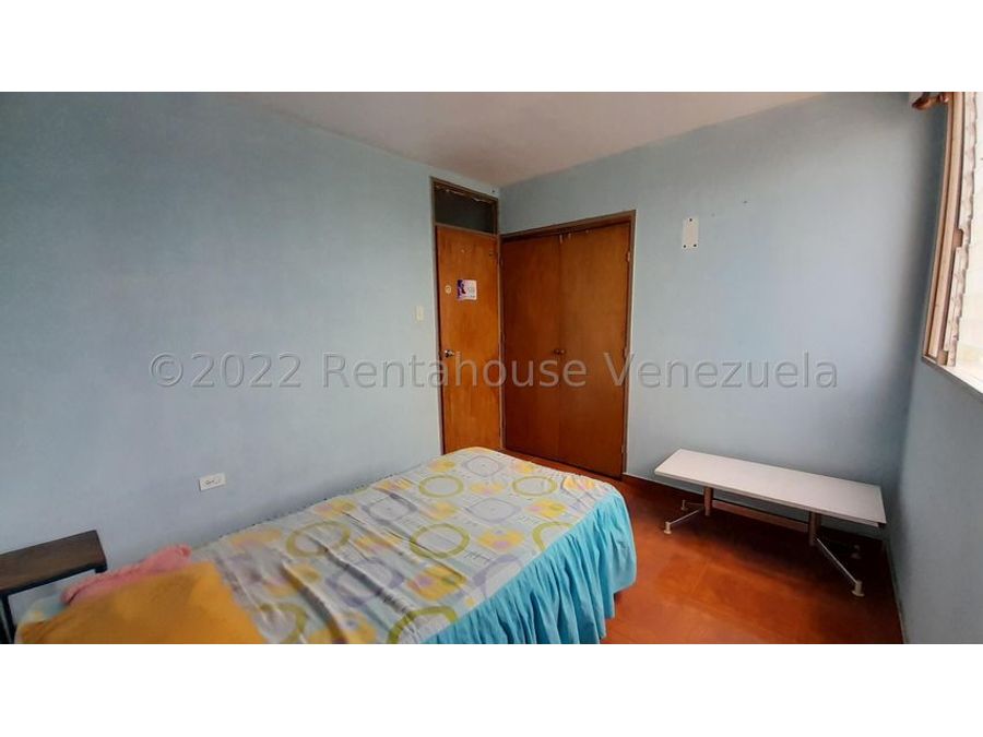 se alquila apartamento en av libertador barquisimeto 22 25591