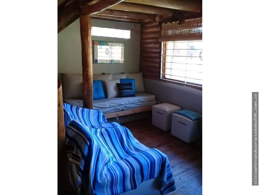 mar azul retasada confortable cabana de tres ambientes