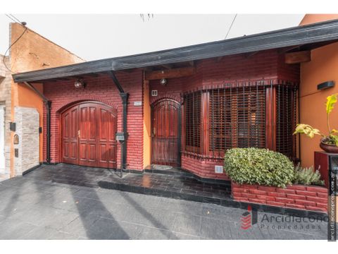 venta casa 4 ambientes con cochera pje alfarero 4100 villa lugano