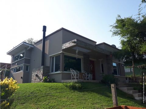 hermosa casa en ecxelente zona de valeria