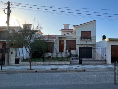 casa en venta barrio las violetas de rio tercero