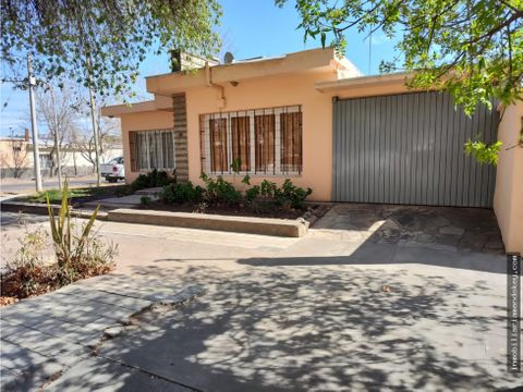 venta de hermosa casa esquina y dpto zona centrica rivadavia mza