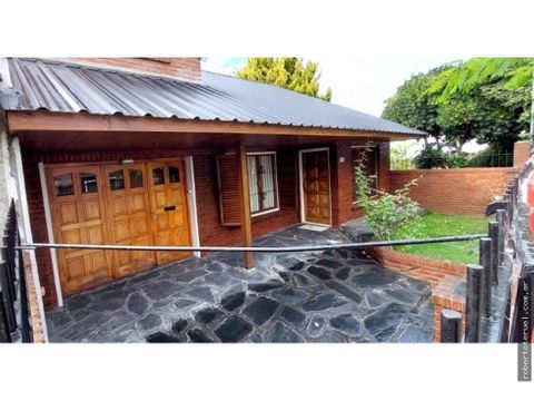 se vende chalet de 4 ambientes en buen entorno