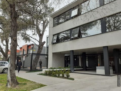 edificio de oficinas a estrenar