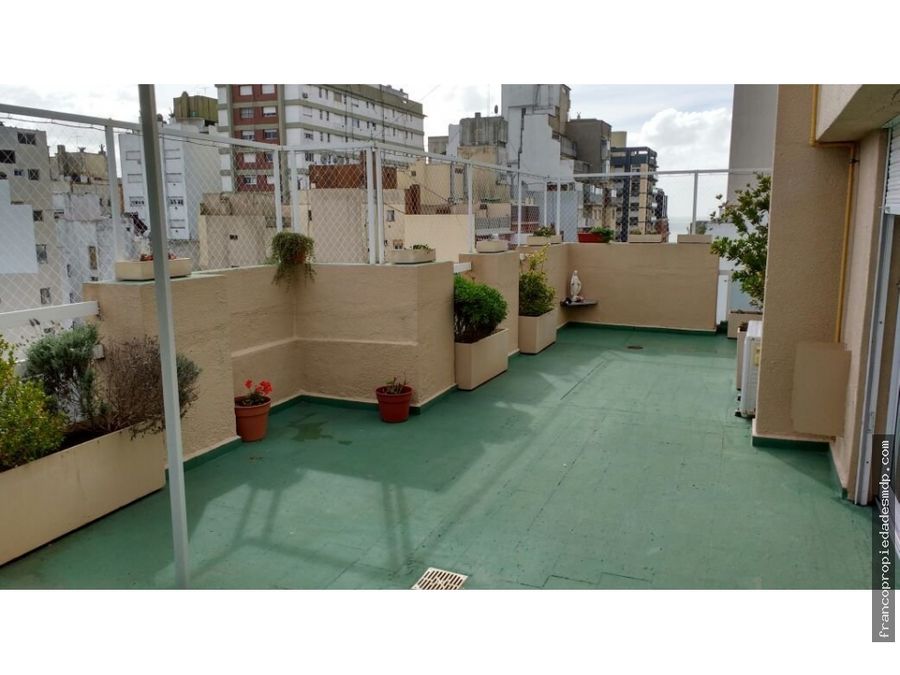 departamento tipo penthouse 4 ambientes con terraza y parrilla