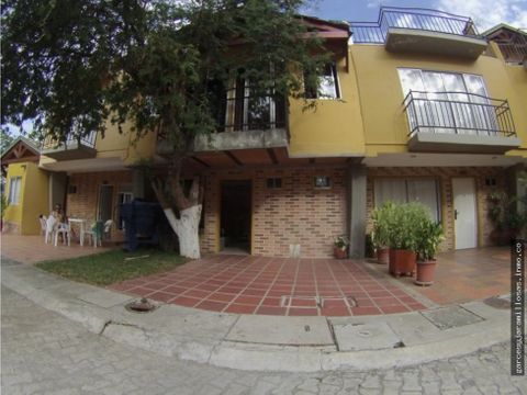 se vende casa campestre en santa fe de antioquia