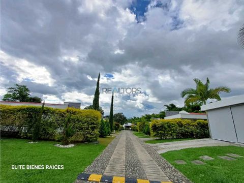 se vende casa campestre en conjunto en el caimo armenia quindio