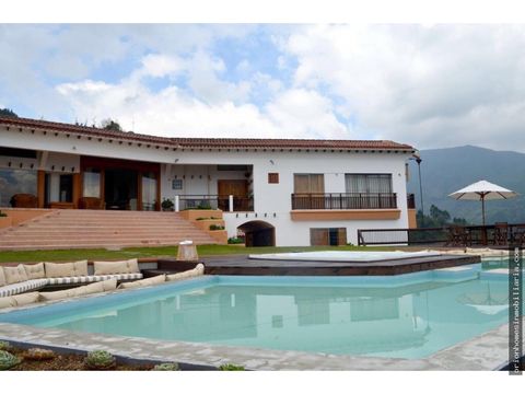 venta de casa campestre de lujo en el escobero parte baja